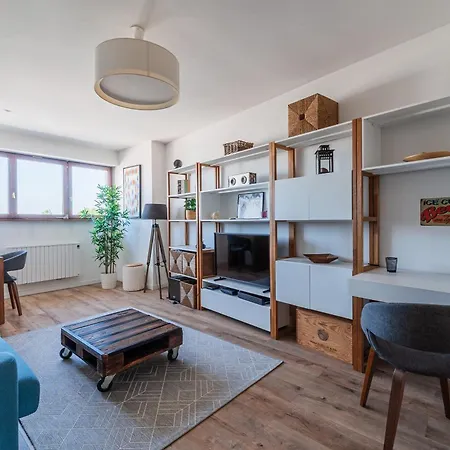 Panorama Cathedrale - Appt Lumineux Avec Parking Prive Appartement